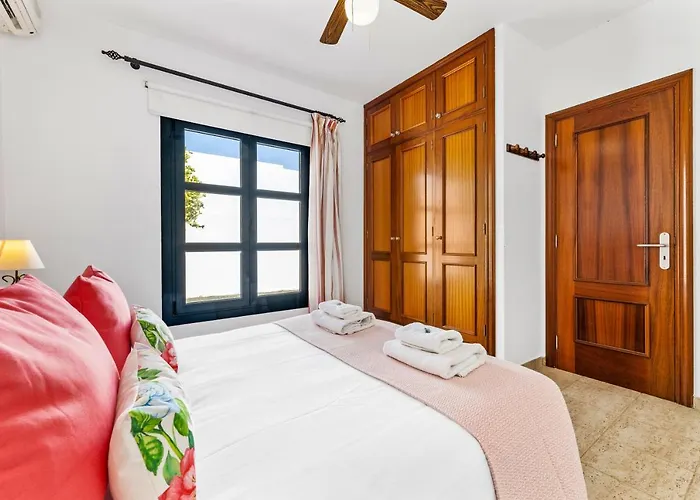 Lanzarote Irina Marina Rubicon 别墅 *